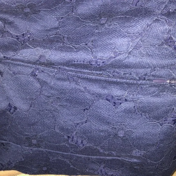 Banana Republic Eyelet Dress - Picture 8 of 11